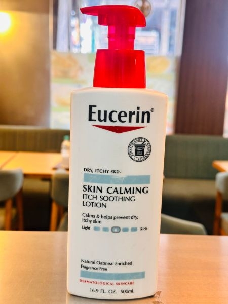 Eucerin Skin Calming Itch Soothing Lotion 16.9FL. OZ - 500ml (Mexico)