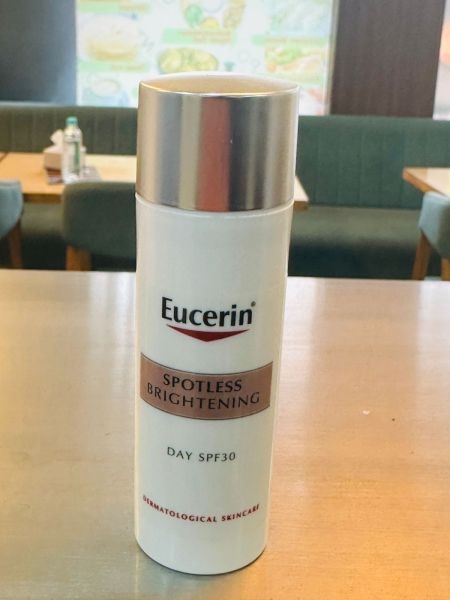 Eucerin Spotless Brightening Day SPF 30 -50ML (Poland) - Image 3