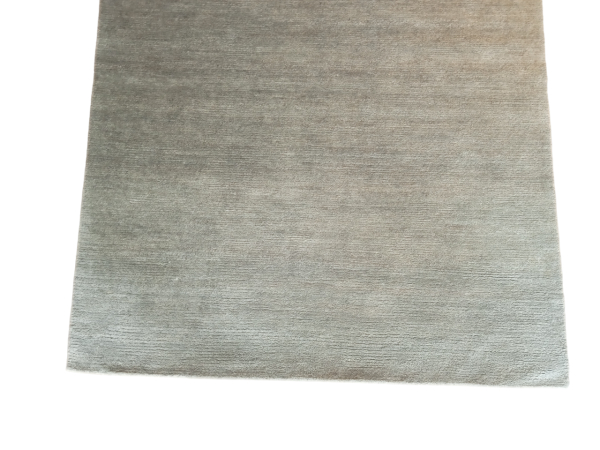 Handmade Nepali Woolen Carpet - Premium Silver Plain Rug (60 Knots) - 4.10 x 5.94 Ft (125x181 Cm) - Image 5