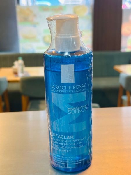 La Roche-Posay Purifying Foaming Cleanser 400ml (France) - Image 3