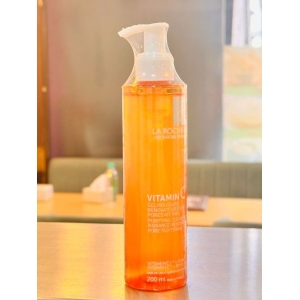 La Roche-Posay Vitamin C Brightening Facial Cleanser 200ml (France)
