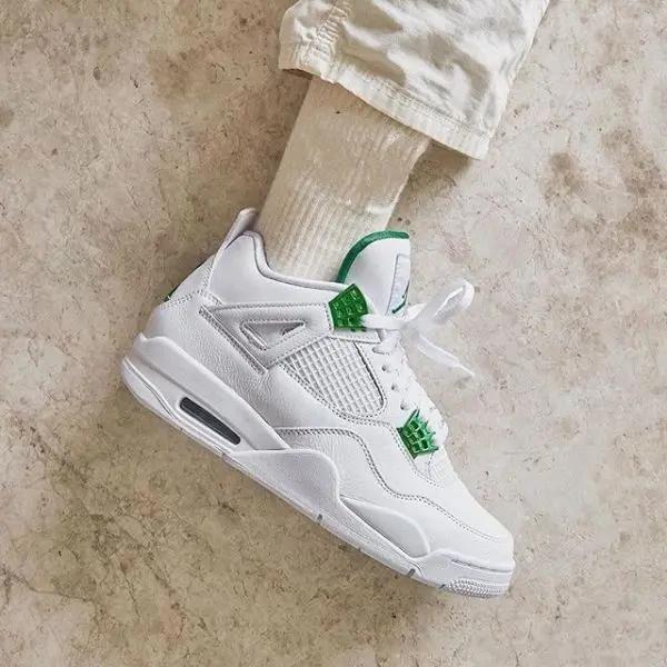 Jordan 4 Retro Metallic Green With Back Metallic Logo for Men - Fashion | Shoes for Men | Jordan for Men - Image 3