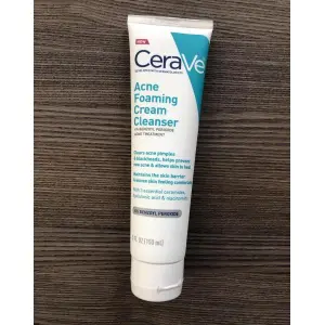 CeraVe Acne Foaming Cream Cleanser 150 ml (USA)