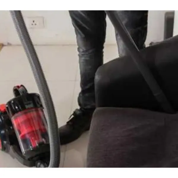 1600 Watt Multicyclonic Vacuum Cleaner - Image 4