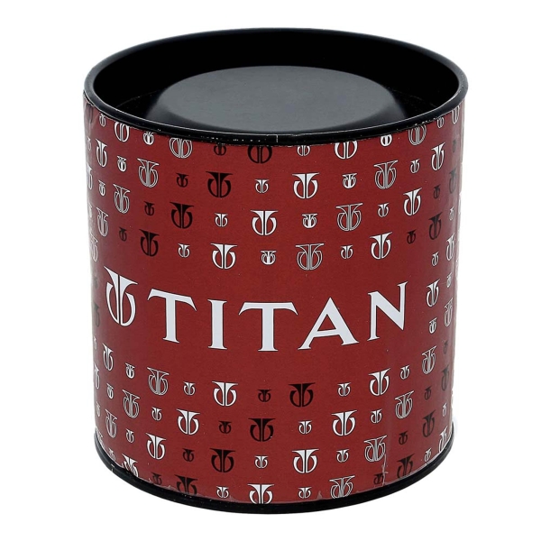 Titan Karishma Black Dial Analog with Day and Date Stainless Steel Strap watch for Men - Image 5