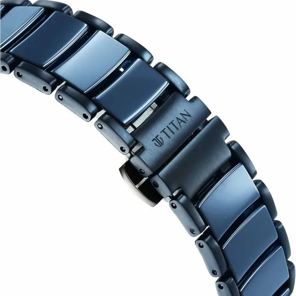 Titan Edge Melange Slim Steel & Ceramic Strap Blue Dial Analog Watch For Men - Image 5