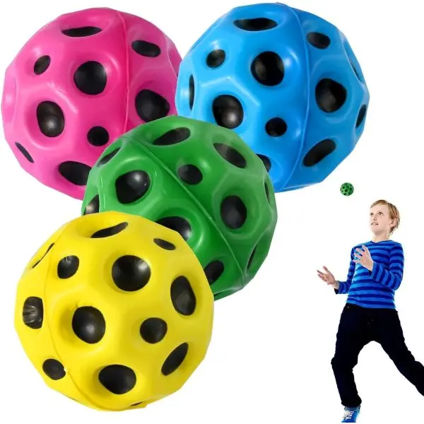 Moon Ball / Bouncy ball with LED light - Image 2
