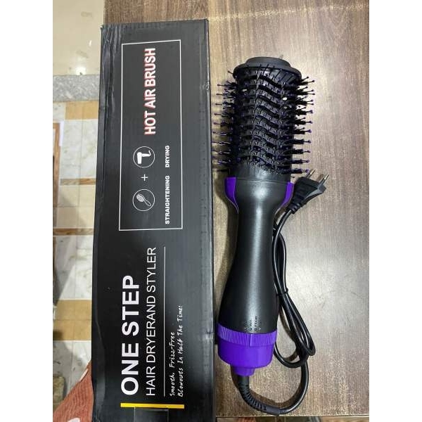 1Piece of 3 In 1 Volumizer One Step Hair Dryer And Straight Hot Air Brush - Image 4