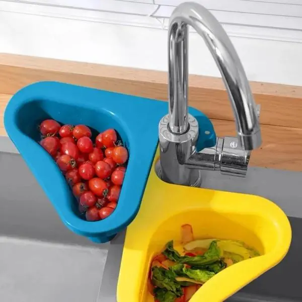 Kitchen Swan Triangular Plastic Hanging Sink Strainer - Image 2