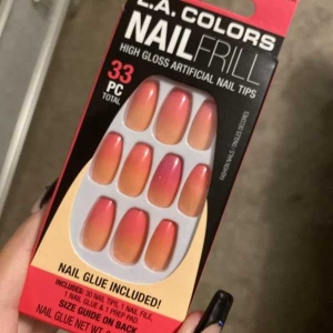 LA Colors 33pc High Gloss Short Nail Tip Kit - Pink & Peachy