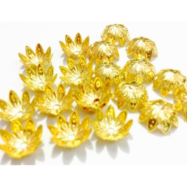 50 pcs Golden Round Beads cap 10mm 8 leaves - Image 3
