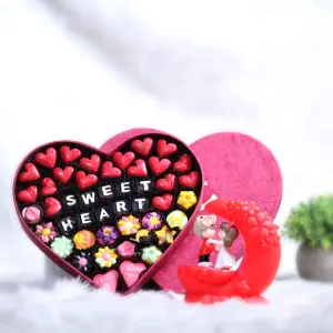 Chocolate Box Heart with Gift Frame