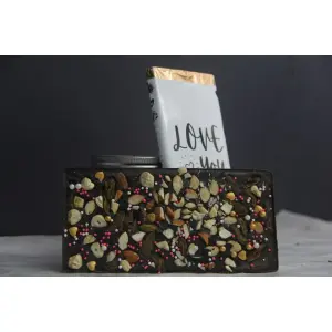 Bar chocolate filled with nuts by chocomari