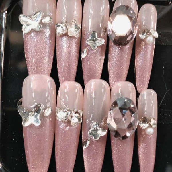 Press On Nail Long Stiletto/CHRISTMAS DESIGN shape with 10Pcs(small,medium,large and extra small) - Image 5