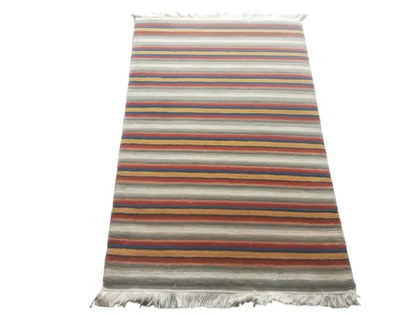 60-Knots Handmade Woolen Carpet (2x3 Feet)