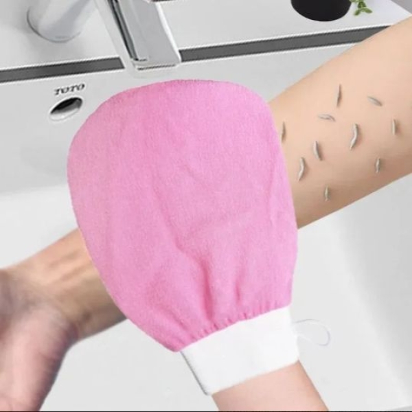 Original Korean Exfoliating Gloves Designed for full-body exfoliation Removes dead skin cells effectively Stimulates blood circulation Durable and reusable material Suitable for all skin types Easy to use in the shower or bath - Image 3