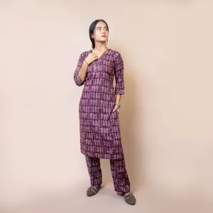 Bisesh Creation Purple V-neck Lace Dhari Floral Printed Straight Kurta Pant Co-ord Set For Women