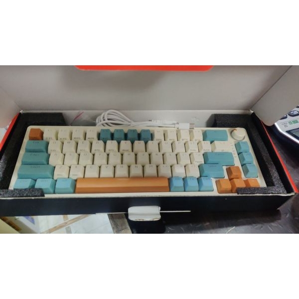 Zifriend ZA68 Pro RGB Hot Swappable Wireless/Bluetooth/Wired Mechanical Keyboard - Image 2