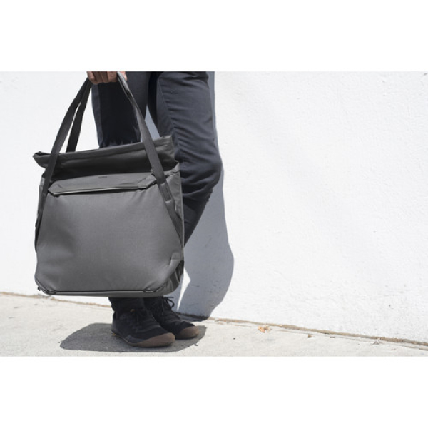 Peak Design Everyday Tote v2 15L - Image 4