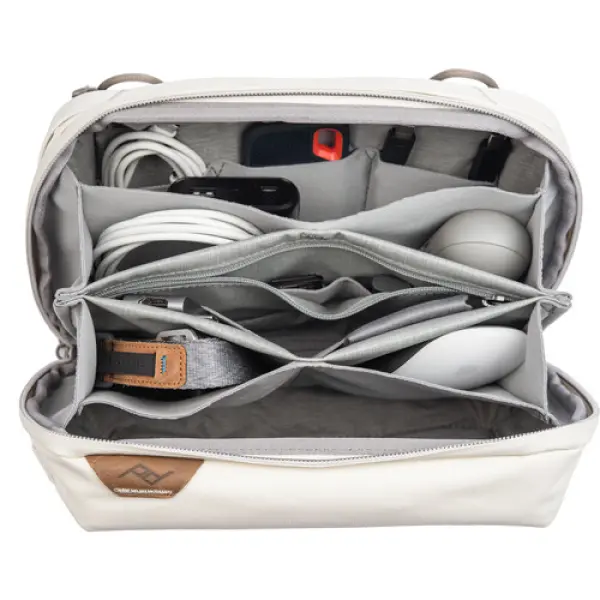 Peak Design Travel Tech Pouch Bone - Image 3