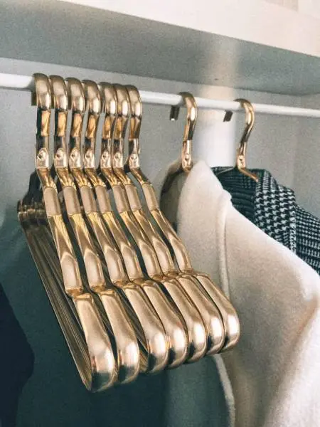 5 Pack Coat Hangers Aluminum Gold Colour Clothes Hanger - Image 2