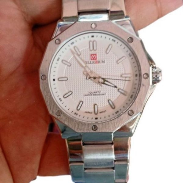 New Model Heavy Watch For Man - Image 2