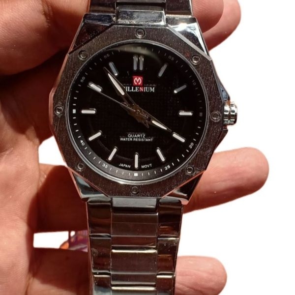 New Model Heavy Watch For Man - Image 4