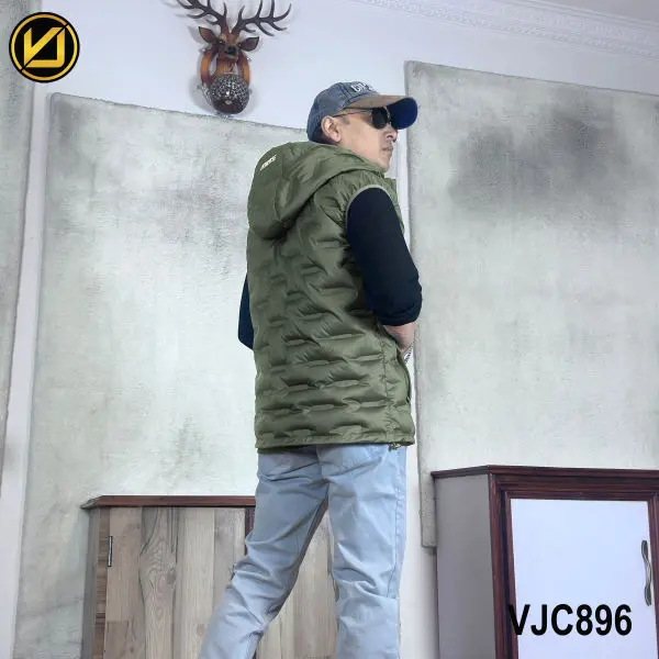 VIRJEANS (VJC896) Half Dawn Ultra Light Jacket For Men- Green - Image 4