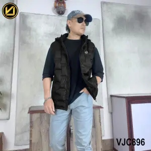 VIRJEANS (VJC896) Half Dawn Ultra Light Jacket For Men- Black