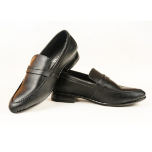 Run Shoes Black Leather Slip-On Formal Loafers For Men (2251)