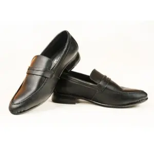 Run Shoes Black Leather Slip-On Formal Loafers For Men (2251)