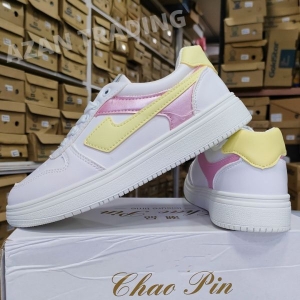 Women's Korean Style White Sneakers Casual Breathable Air Mesh Upper Fashionable Flat Bottom Shoes