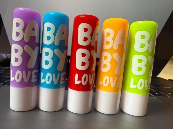 Baby Lips Cherry Kiss Lip Balm, 4.5g. - Image 3
