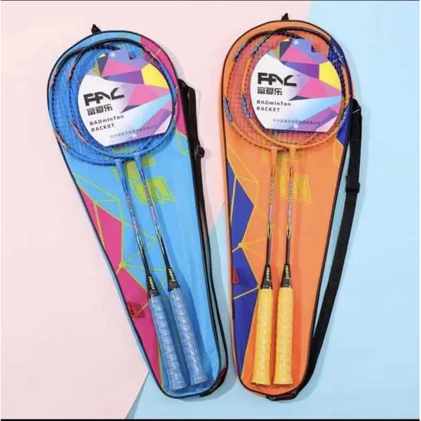 Badminton Racket/ Jointless Badminton Racket A Pair of Two (Carry Bag and 1Shuttle Cock Included) - Image 2