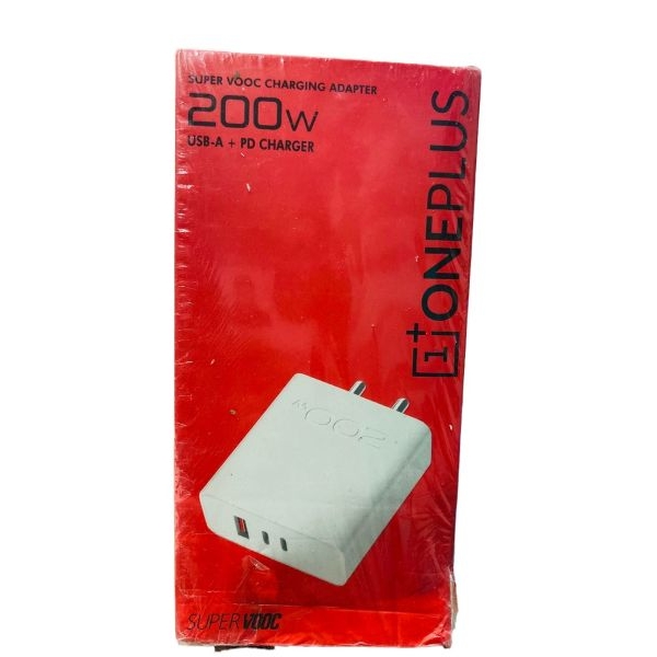 200 W USB-A + PD Charging Turbo Charging Adapter - Image 4
