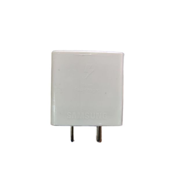 SAMSUNG 65W PD POWER ADAPTER TRIO USB-C Ports, USB-A Port - Image 3