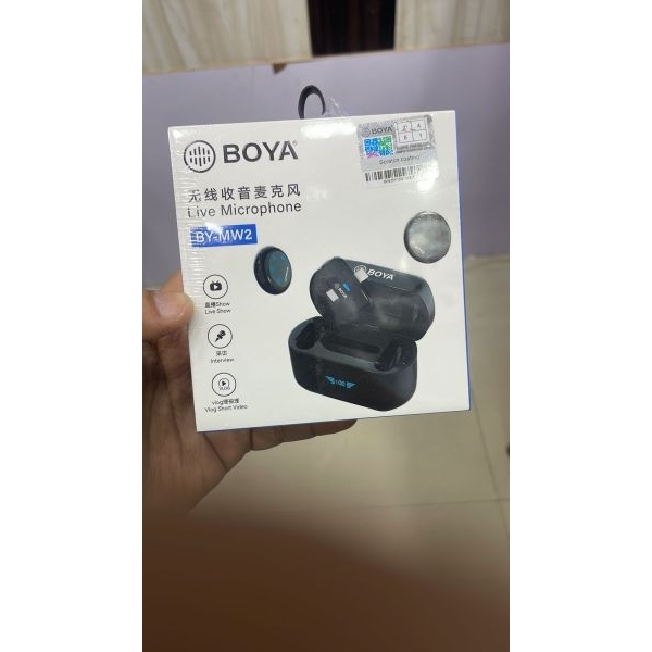 BY-MW2 Wireless Live Microphone - Image 4