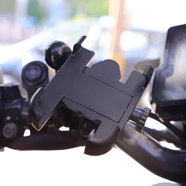 C1 Waterproof Mobile Holder for Bikes - Image 5