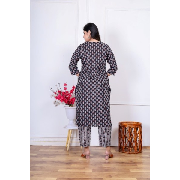 Bisesh Creation Black V-neck Floral Printed Front Pleated Kurta Pant Shawl Set For Women - Image 2