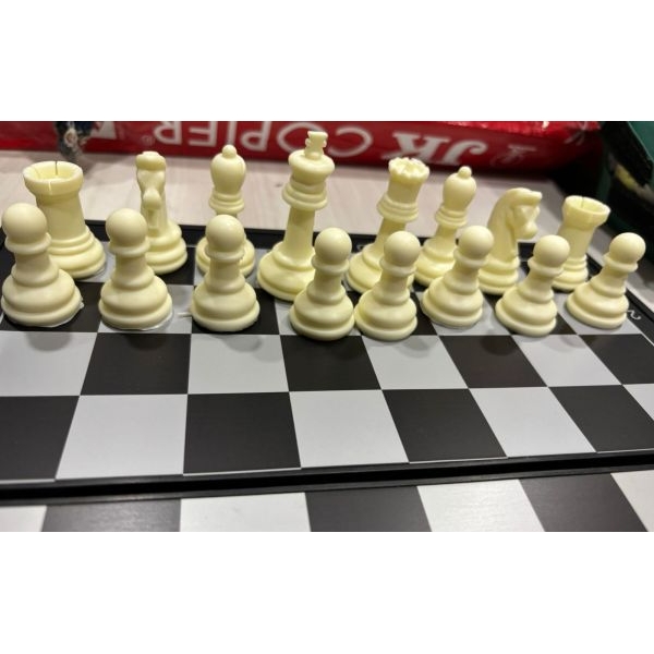 Chess pieces Medium size Black and white - Image 5