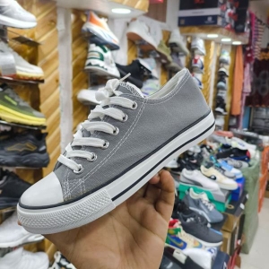 Converse Low Top Grey Sneakers