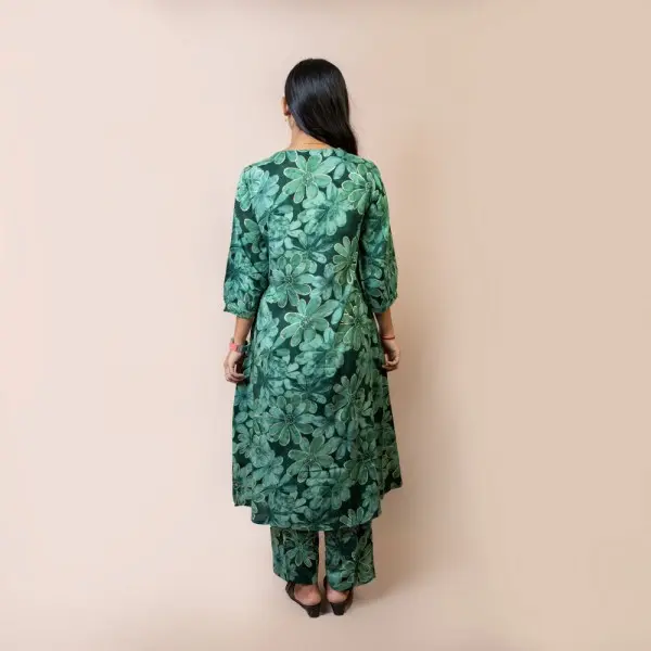 Bisesh Creation Green Single Button Umbrella Kurtha Pant Set Printed For Women - Image 2