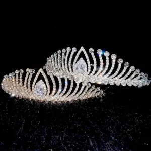 Diamond Embraided Jewel Crown Tiara for Ladies