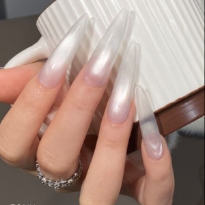 MQ Professional Glass Crystal Cat Eye Gel Polish Soak Off UV LED Gel Polish Cat Eye Nail Polish Trendy Gel Colors Manicure Pedicure Nail Art Nail Technician Nail Salon DIY Beauty Tool 15ml