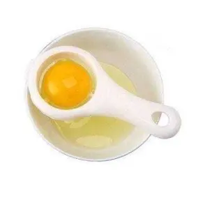 Easy-Use Kitchen Egg Separator Tool for Baking and Cooking - Durable Plastic Egg Divider with Handle