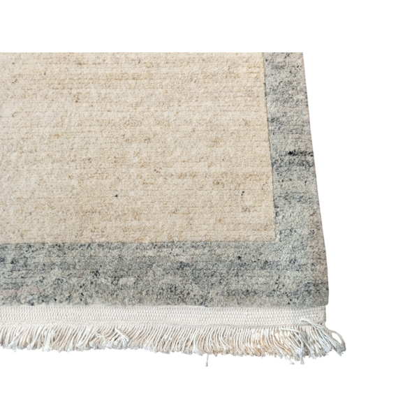 Exquisite Handknotted Nepali Woolen Carpet – 60 Knots, 62 cm x 91 cm - Image 5