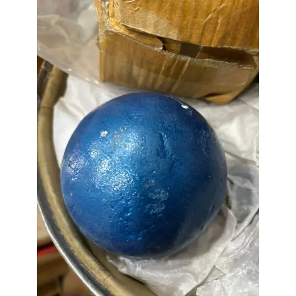 Shut Put Ball 3.63kg(8lbs) for outdoor track and field - Image 2