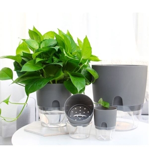 Self Watering Pots , One Piece only ( Extra Large 26.4 , 23.5 , 17 cm )
