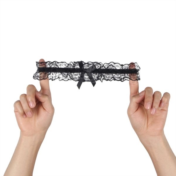 Fancyra women Black Lace Bow Thigh Garters - Image 4