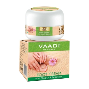 VAADI Foot Cream Clove & Sandal Oil (30 gms)